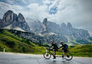 It takes two to tandem